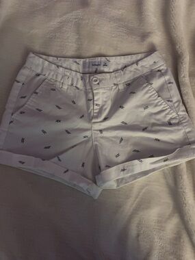 Fisher Knot Designed White Shorts for Summer - Size 24